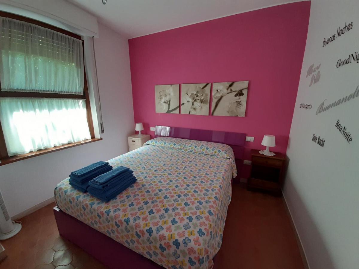 Appartamento Genziana - Con Vista Piscina E Garage Sirmione Exterior foto