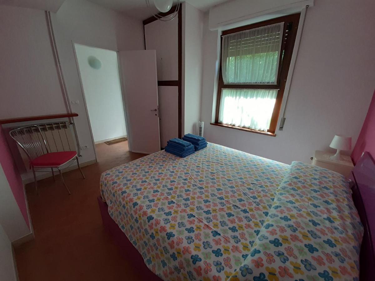 Appartamento Genziana - Con Vista Piscina E Garage Sirmione Exterior foto