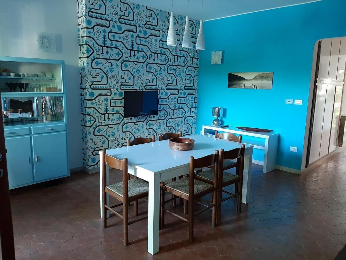 Appartamento Genziana - Con Vista Piscina E Garage Sirmione Exterior foto